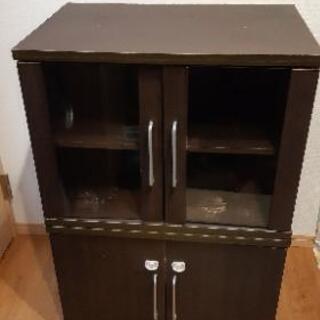 食器棚差し上げます（お取引中）