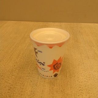 ホットコーヒー用カップ  内容量約180ml 1ロット52個入り100円の画像