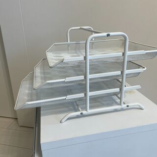 【差し上げます】IKEA　３段書類トレー　白の画像