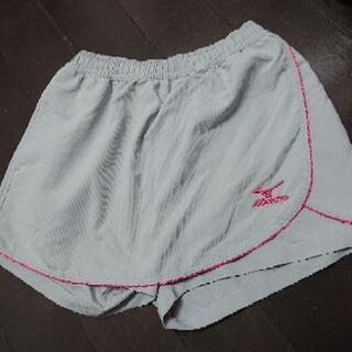 ミズノ テニスウェア上下セットの画像