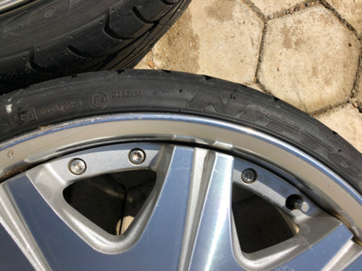 225/30R20 4本セット