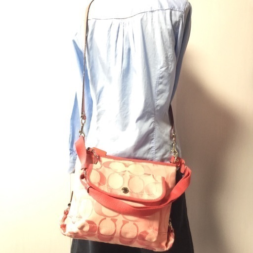 COACH コーチ ピンクシグネチャー×レザー 斜めがけショルダーバッグ