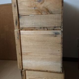 りんご箱の画像