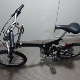 折りたたみ自転車 リアサスペンション