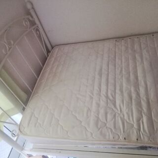 ベッド(シングル)