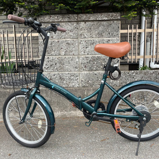 折り畳み自転車の画像
