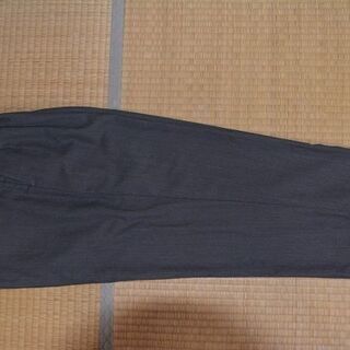 押し入れ整理②　あげます。　ハーフパンツとパンツの画像