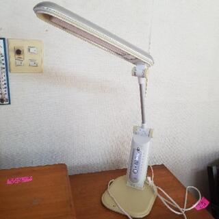 蛍光灯スタンド   ☆さしあげます