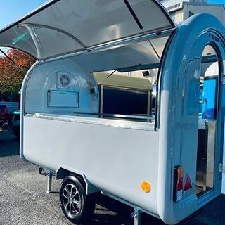 【新古車】キッチントレーラー・移動販売・両ウィング開き・牽引免許不要・ケイタリングカー・給排水ポンプ・ステンレス仕様・即営業可・都内営業許可取得実績ありの画像