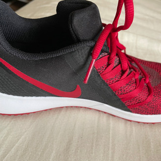 値下げしました！NIKE スニーカー　27.5 ほぼ新品の画像