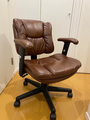 合皮のリラックスチェア×2個