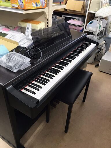 売れ筋商品です！！！　ヤマハ　クラビノーバ　電子ピアノ　（イス付き）　１９，９８０円（税込み）