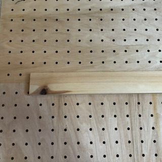 シナ板有孔ボード（ペグボード/パンチングボード）　50×50.5cm（10）の画像