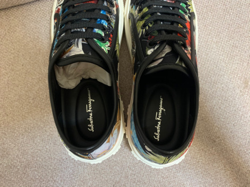新品未使用【Ferragamo】レディース　スニーカー