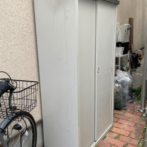 屋外物置