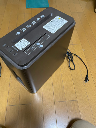 電動　シュレッダー