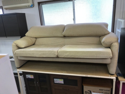 【リサイクルサービス八光　田上店　配達・設置OK】ベージュ　2人掛けワイドソファ