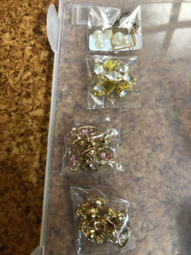 ハンドメイドピアスの部品