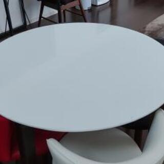 ダイニングテーブルセット(カフェ風)の画像