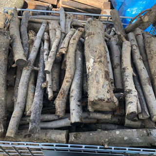 決まりました。薪　キャンプ　薪ストーブ　積み放題の画像