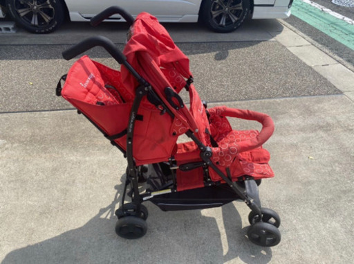 二人乗りベビーカー　Kinderwagon キンダーワゴン DUOシティー　ベビーカー ストローラー 双子 ツイン