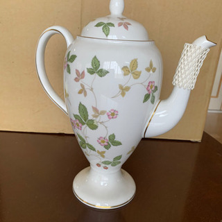 ワイルドストロベリー　ティーポット