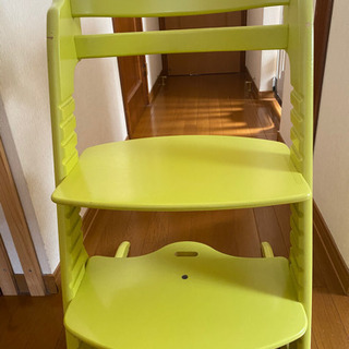 すくすくチェア　エーエックスの画像