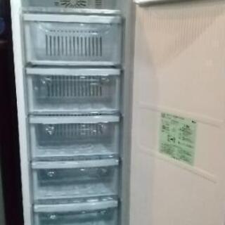 三菱ノンフロン冷凍庫の画像