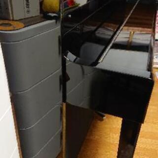 ヤマハ クラビノーバ
CLP-585PE　黒鏡面艶出し
88鍵盤の画像