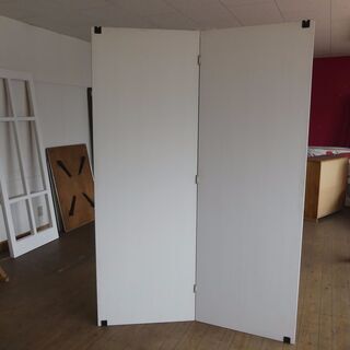 取引中／4万円／リユース建て具／重厚装飾ドアをペアで。西洋アンティーク調深彫りドア リニューアル 改装。特注品の画像