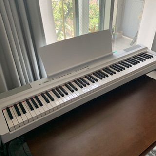 電子ピアノ　YAMAHA P-125
