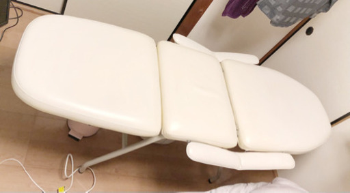 【交渉中】現品確認してからのお支払い? タカラベルモント エステベッド