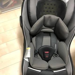 新品チャイルドシート