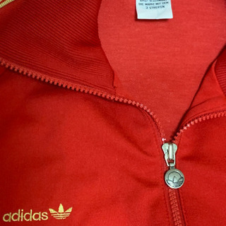 adidasビンテージのジャージ上下の画像