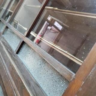 【古い棚を差し上げます】の画像