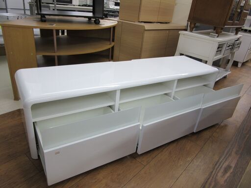 テレビボード幅160×奥42×高39㎝ テレビ台 エナメル ホワイト 白 AVボード オーディオラック 家具 札幌 厚別店