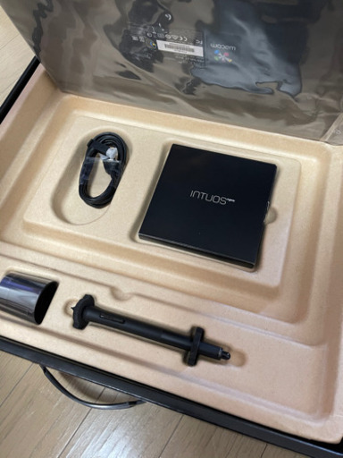 WACOM INTUOS pro M PTH-651/K1