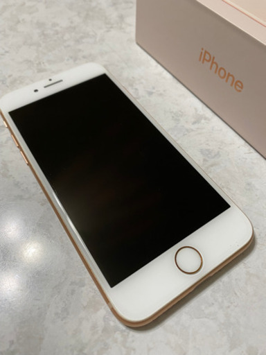 iPhone8【SIMフリー】ゴールド美品