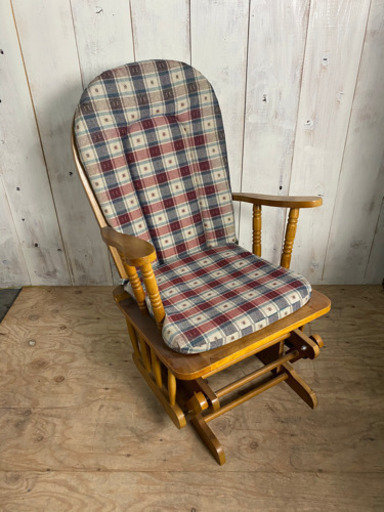 10/12 終 ロッキングチェア 木目 クッション付き レトロ 菊HG