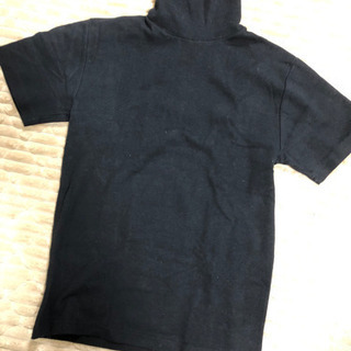 ノーブランドのハイネックコットンT