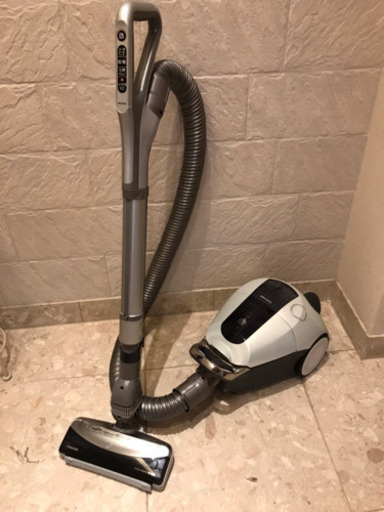 東芝　掃除機 VC-KA31Q 紙パック式