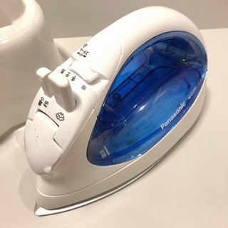 Panasonic コードレス　スチームアイロン　CaRuRu