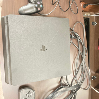 PlayStation4 PS4本体 (1TB) CHU-2200BB01 ※メーカー生産終了品の画像