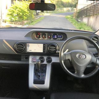 2009年トヨタカローラルミオンサンルーフ付きの画像