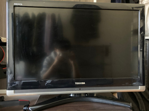 テレビ　東芝　2011年製　32インチ フルHD