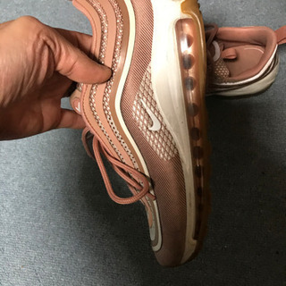 レディースのNIKEエアマックス　24.5センチの画像