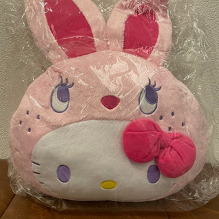 ハローキティぬいぐるみの画像