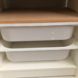 IKEA 子供用　おもちゃ棚の画像