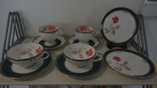 NARUMIティーカップ＆コーヒーカップ＆ソーサー　16パン皿