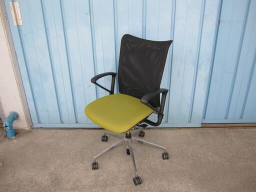 事務イス　肘あり　グリーン　プラオαチェア　KE-536CHNZ9L6T1